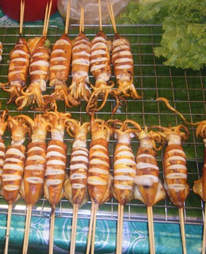 thai street food, squid,thailand food