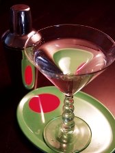 martini, food and beverage underground